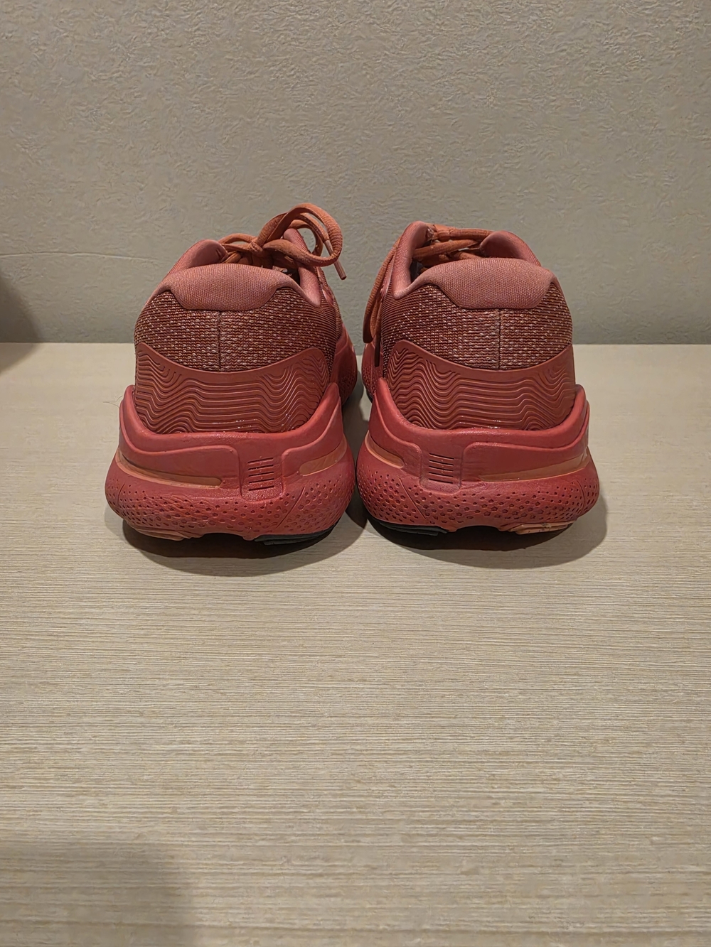 Brooks Ghost Max Cushion Running Shoes Faded Rose Pink Women’s Size 9.5 B - Picture 2 of 7